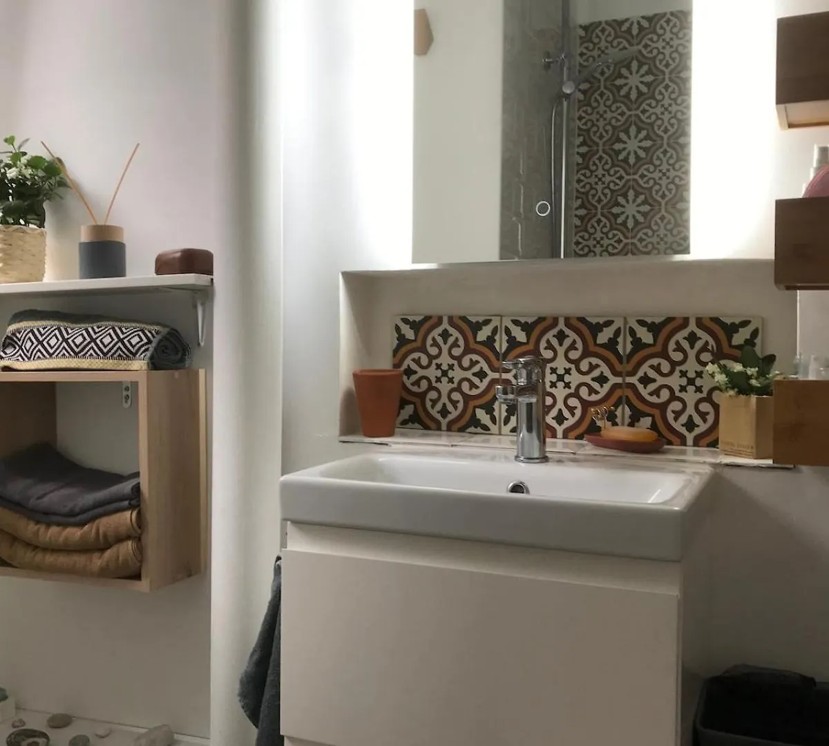 Charming 3-Room Apartment, Paris Center